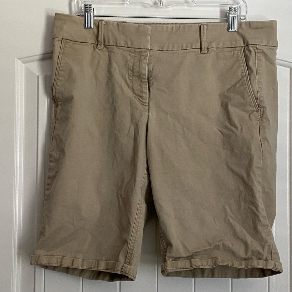 Ann Taylor Loft Monroe Bermuda Shorts Khaki Tan Beige Size 14